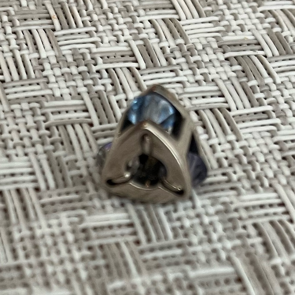 Trollbeads small summer jewel charm. Item # TAGBE-00102. Retired 2019. - Picture 6 of 10